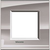 Рамка прямоугольная Legrand BTicino LivingLight 2 мод Никель  картинка